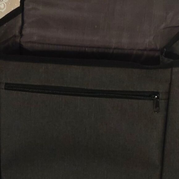 New Ogio laptop backpack, granite, multiple pockets, padded excellent condition - Picture 5 of 10